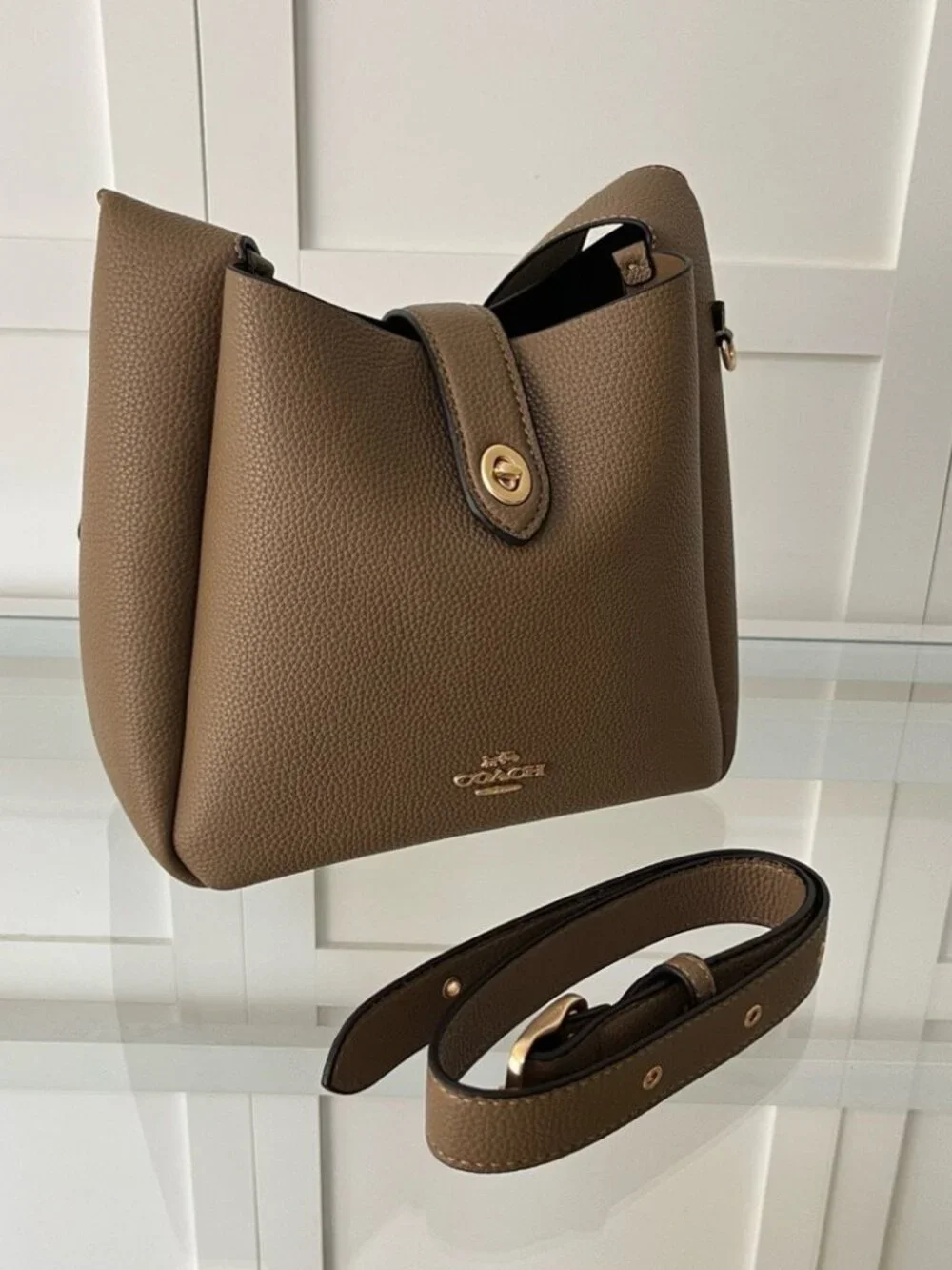 Coach Hadley Underarm Cross Handbag Hobo Solid Color, Size: 25 * 22 * 8